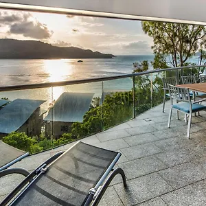  Holiday home Waves 5 Luxury 3 Bedroom Breathtaking Ocean Views Location Australia